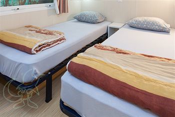 Best Holiday Hotel Grimaud Bagian luar foto