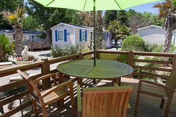 Best Holiday Hotel Grimaud Bagian luar foto